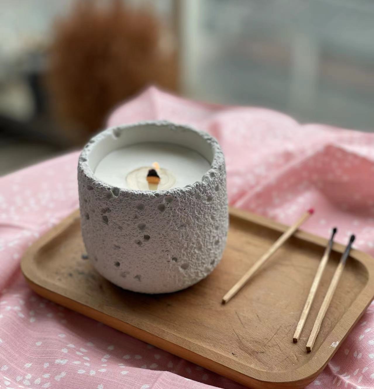 Wood Wick Cement Container Jar Candle - White Tea