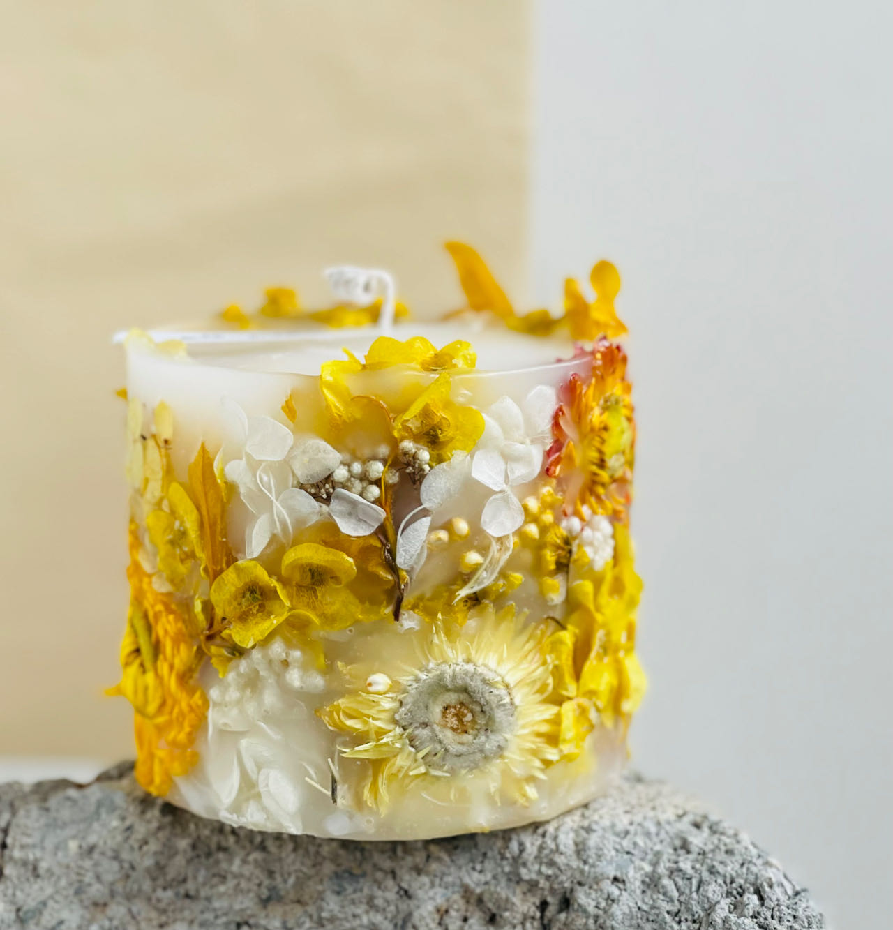Handmade Yellow Botanical Art Scented Candle for Wedding,Gift,Home Decor-19 oz 68 Hours Long Burning Time