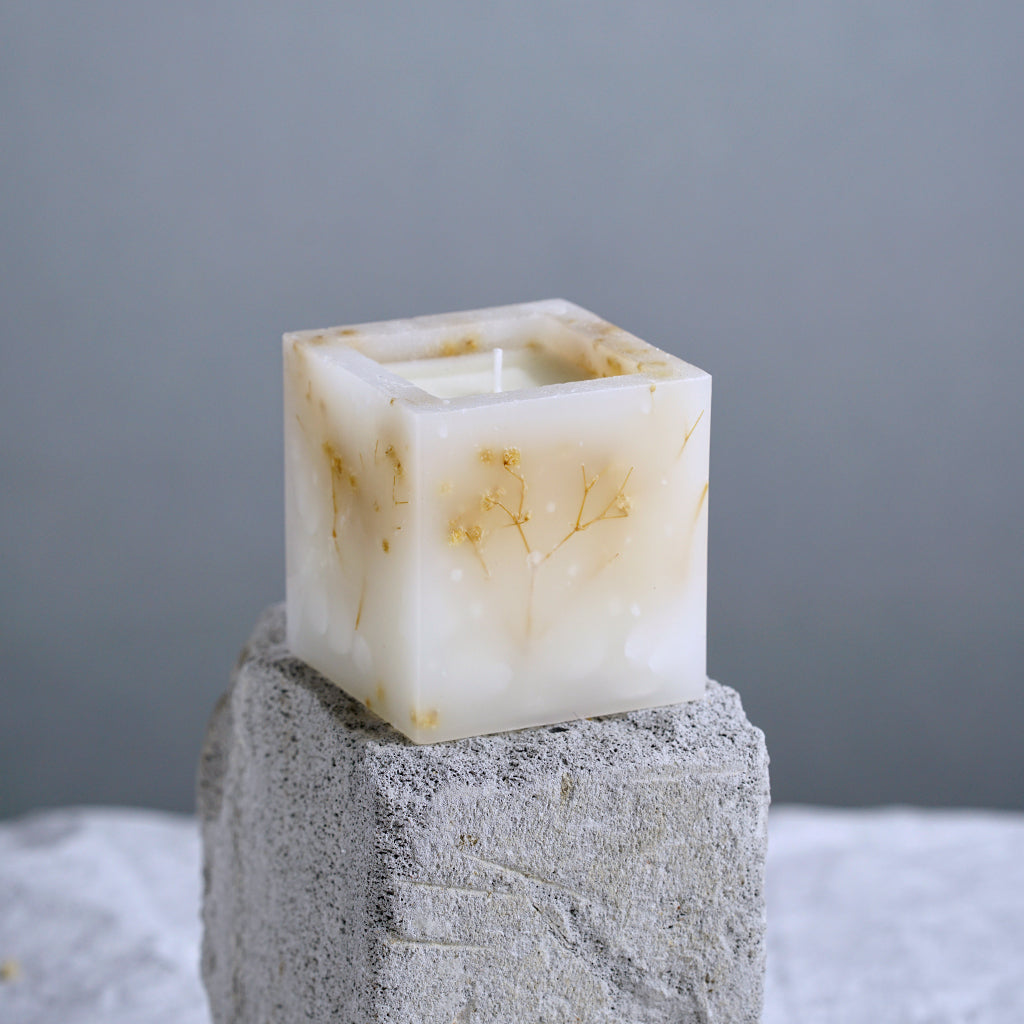 Handmade Shelled White Scented Art Candle for Yoga,Home Decor,Gift 9-12 oz,25-32 Hours