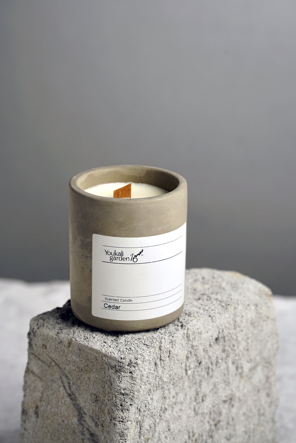 Wood Wick Cement Container Jar Candles For Home,Coffee Shop,Gift Giving - White Tea , Cedar